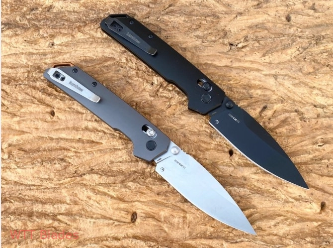 Iridium DuraLock Knife Gray / Black Aluminum (3.5" Satin D2) 2038 (2) Iridium DuraLock Knife Gray / Black Aluminum (3.5" Satin D2) 2038 (2)