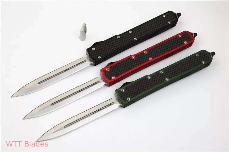 Makora II D/A OTF Automatic Knife CF/Red (4.45" Satin) (2) Makora II D/A OTF Automatic Knife CF/Red (4.45" Satin) (2)