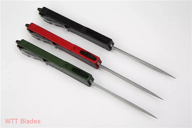 Makora II D/A OTF Automatic Knife CF/Red (4.45" Satin) (6) Makora II D/A OTF Automatic Knife CF/Red (4.45" Satin) (6)