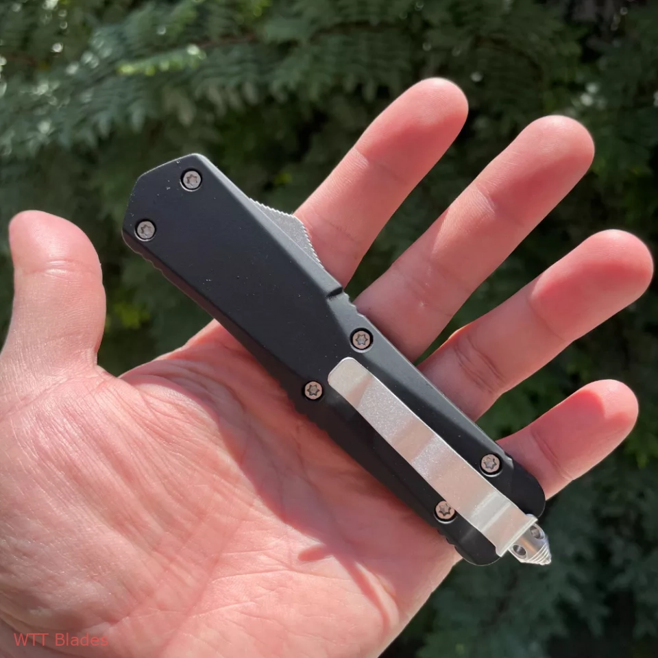 3.5" Double Action OTF Knife Tactical Pocket Camping Knife EDC Tools,Aluminium Alloy Handle Spring assisted,A07 Troodon (single Blade) (3) 3.5" Double Action OTF Knife Tactical Pocket Camping Knife EDC Tools,Aluminium Alloy Handle Spring assisted,A07 Troodon (single Blade) (3)