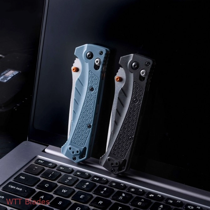 Adira MagnaCut AXIS Lock Knife Blue Grivory (3.9" Stonewash) 18060 (7) Adira MagnaCut AXIS Lock Knife Blue Grivory (3.9" Stonewash) 18060 (7)