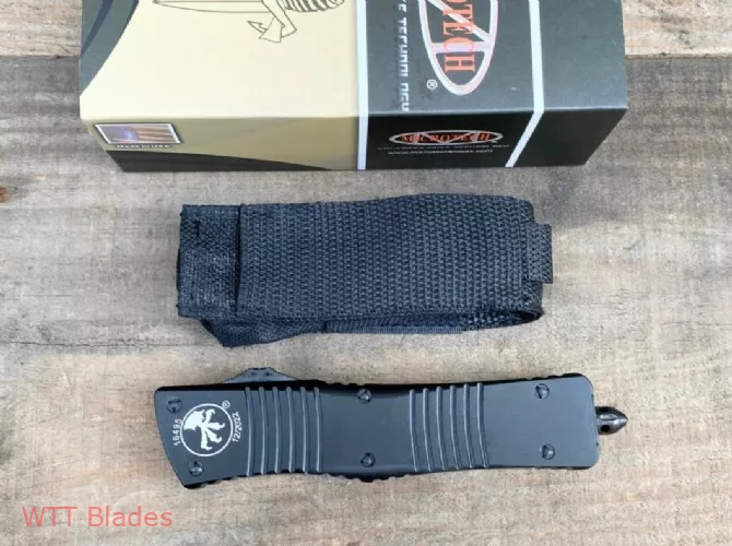 Combat Troodon D/E OTF Knife Black (3.8" Damascus) (7) Combat Troodon D/E OTF Knife Black (3.8" Damascus) (7)