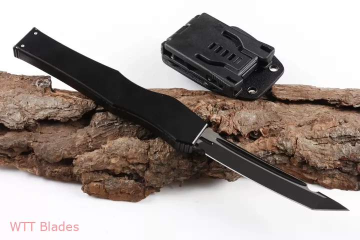 Halo V T/E Tanto OTF Automatic Knife Black (4.17" Two-Tone) (2) Halo V T/E Tanto OTF Automatic Knife Black (4.17" Two-Tone) (2)