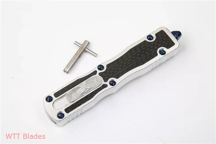 Marfione Custom Prototype Dagger OTF Aluminium Carbonfibre Inlay (2.88" Satin) (7) Marfione Custom Prototype Dagger OTF Aluminium Carbonfibre Inlay (2.88" Satin) (7)