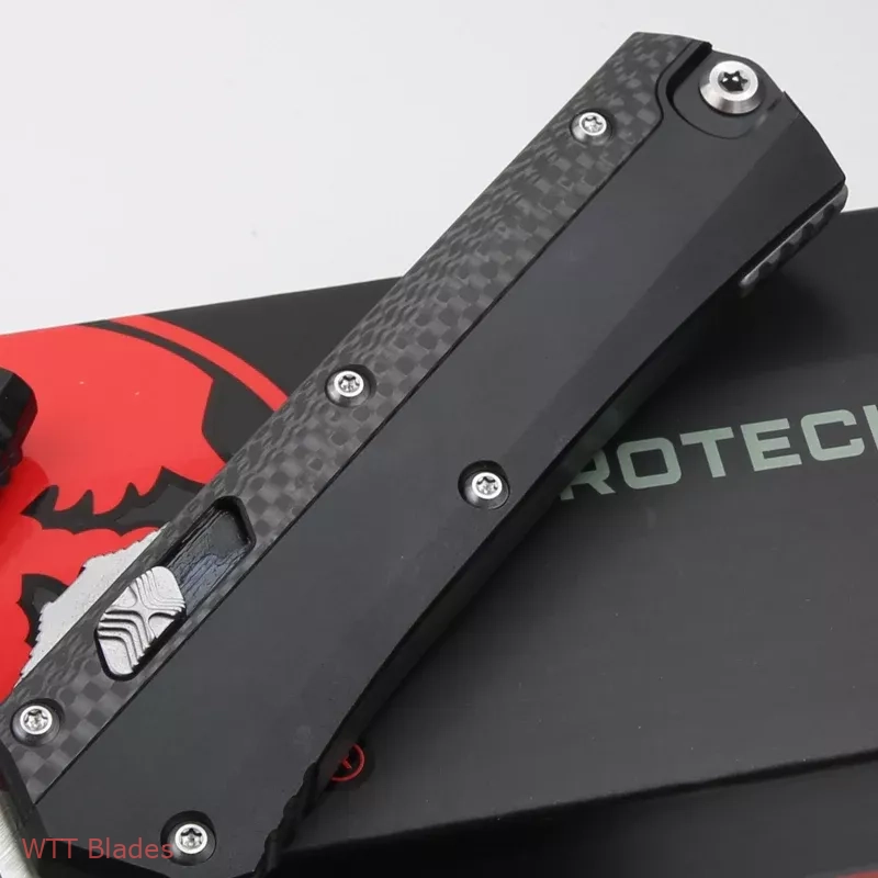 Glykon D/E OTF Automatic Knife Black Aluminum + Carbon Fibre(3.75" Satin) (3) Glykon D/E OTF Automatic Knife Black Aluminum + Carbon Fibre(3.75" Satin) (3)