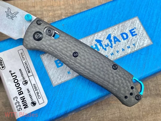 Mini Bugout AXIS Lock Knife Carbon Fiber (2.8" Stonewash S90V) 533-3 (6) Mini Bugout AXIS Lock Knife Carbon Fiber (2.8" Stonewash S90V) 533-3 (6)