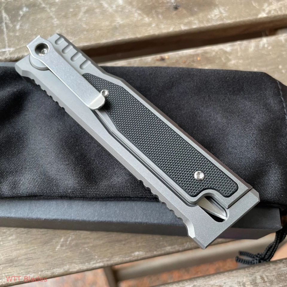 EXO-M Gravity Knife Aluminium/Black Burlap Micarta (3.2") (7) EXO-M Gravity Knife Aluminium/Black Burlap Micarta (3.2") (7)