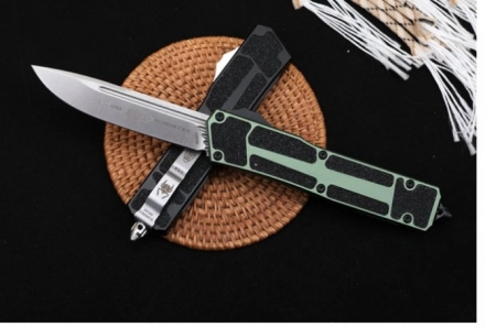 Scarab II S/E OTF Automatic Knife Green (3.75" Stonewash) Scarab II S/E OTF Automatic Knife Green (3.75" Stonewash)