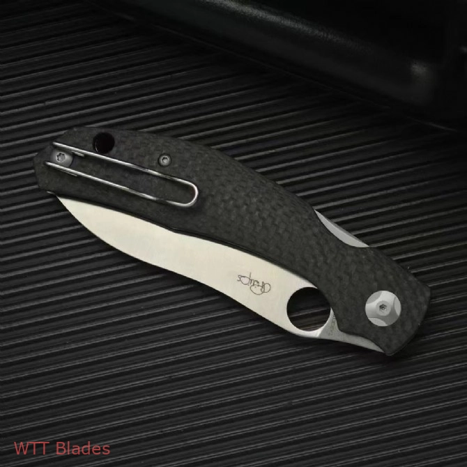 SE Phillips Kapara Compression Lock Knife Carbon Fiber (3.5" Satin) (3) SE Phillips Kapara Compression Lock Knife Carbon Fiber (3.5" Satin) (3)