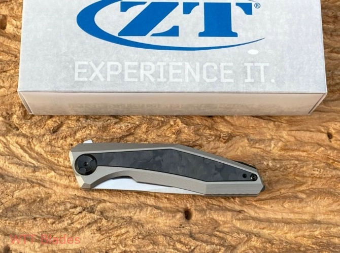 Sinkevich 0470 Flipper Knife Marbled Carbon Fiber (3.4" Satin) ZT (8) Sinkevich 0470 Flipper Knife Marbled Carbon Fiber (3.4" Satin) ZT (8)