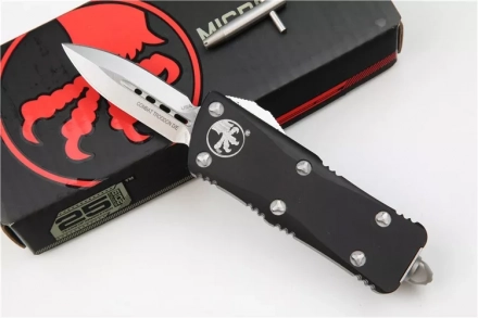 Troodon Mini D/E CA Legal OTF Automatic Black-2 (1.9" SW) Troodon Mini D/E CA Legal OTF Automatic Black-2 (1.9" SW)