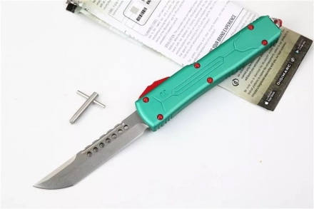 Ultratech Bounty Hunter Hellhound OTF Automatic (3.4" Stonewash) Ultratech Bounty Hunter Hellhound OTF Automatic (3.4" Stonewash)